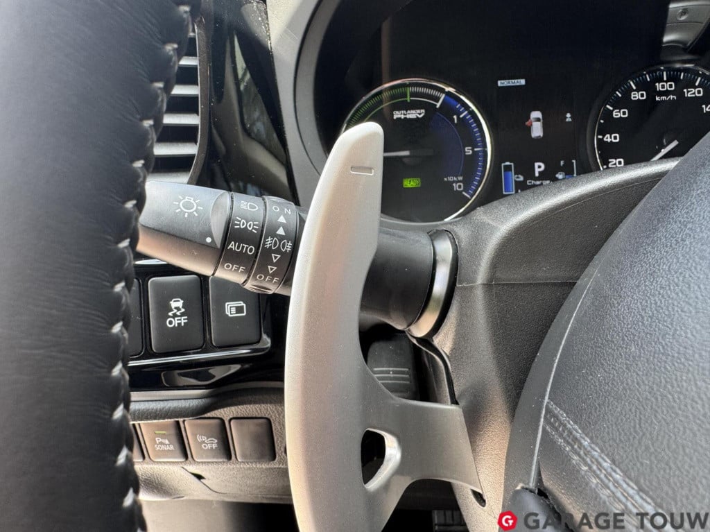 Mitsubishi Outlander 2.4 phev pure+ afn.trekhaak + winterset