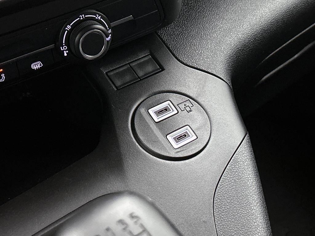 Citroen Berlingo bluehdi 100 pk l1 | rijklaar | camera | trekhaak | apple c