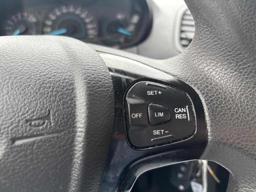 Ford KA ka+ 1.2 85pk black & white, stoelverwarming, voorruitverwarming, se