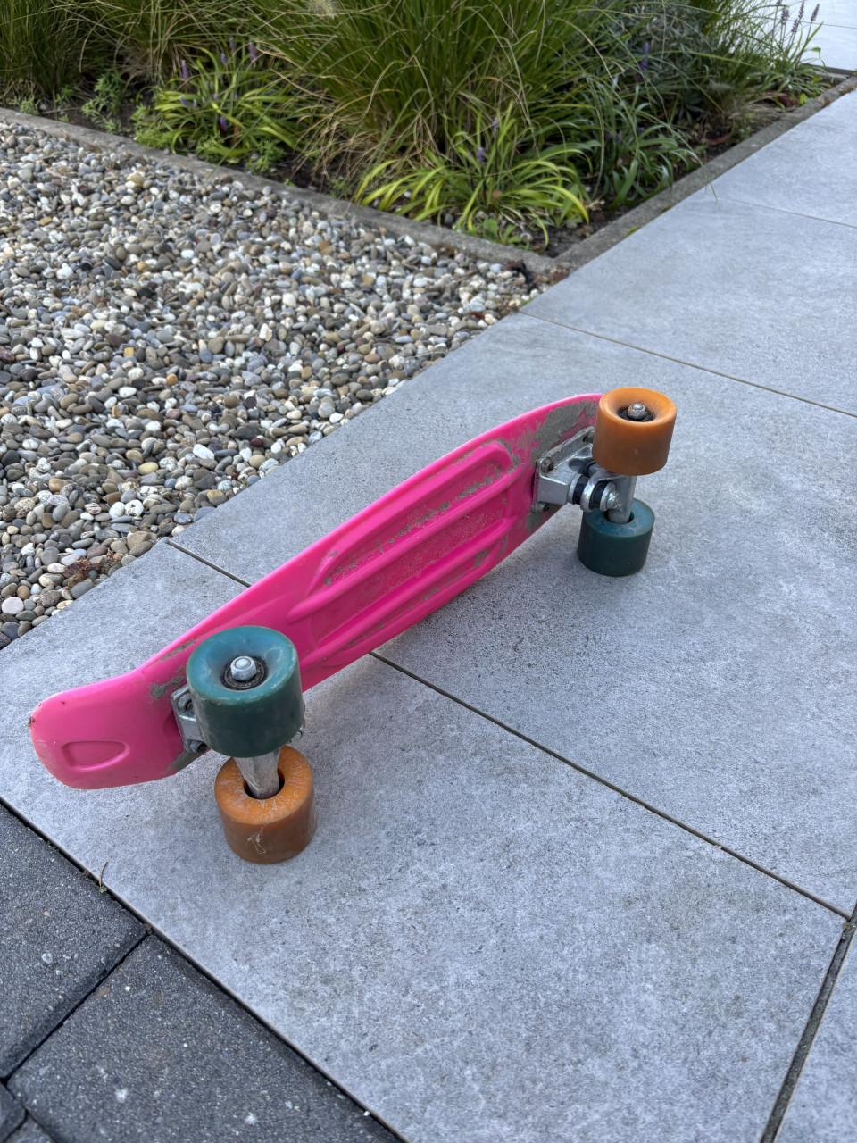 Skateboard