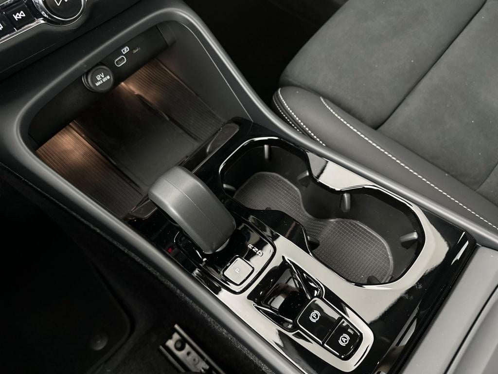 Volvo XC40 2.0 b4 plus black ed