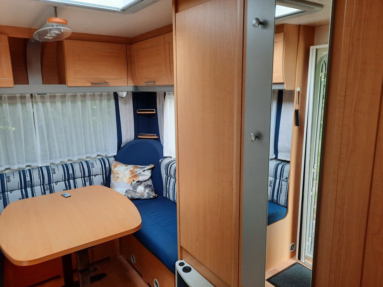 Caravan Knaus Azur 500 met mover vol automaat