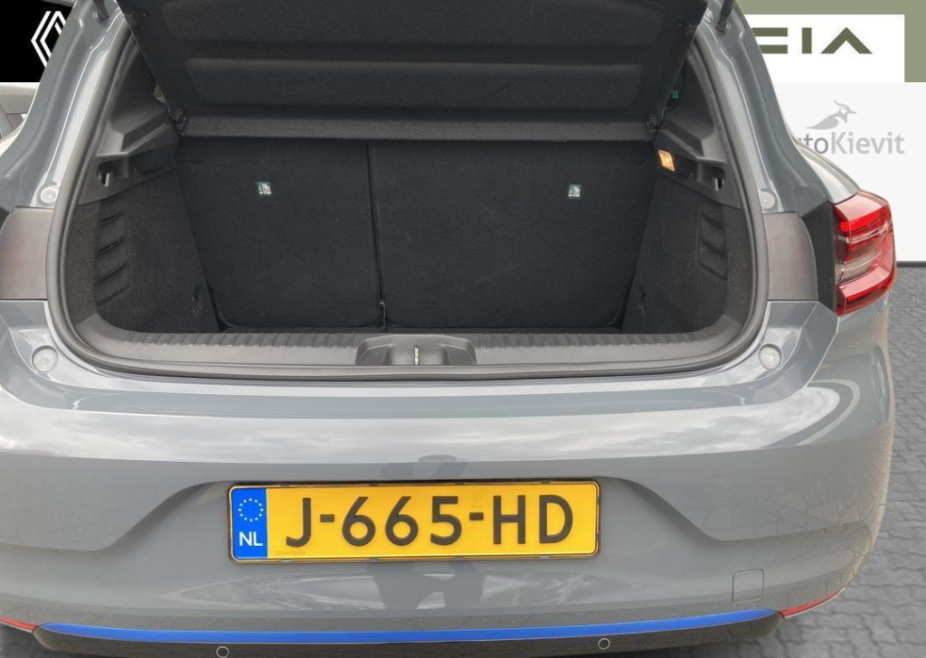 Renault Clio 1.6 e-tech hybrid 140 serie limitee e-tech