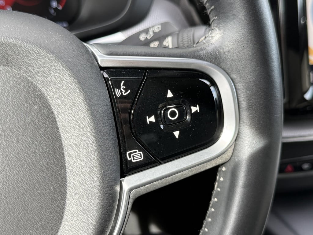 Volvo XC60 t5 255pk awd inscription| leder| stoel.verw| navi| getint glas