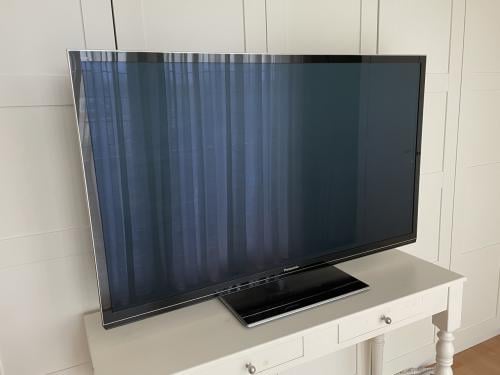 Te koop: Panasonic TX-P50GT50E 50 inch  plasma tv.