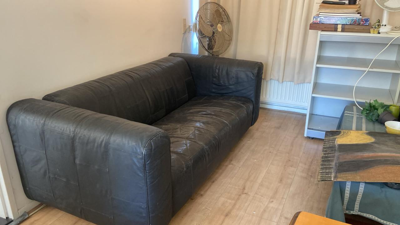 Gratis zetel en 2 Bankstellen en hoekbank