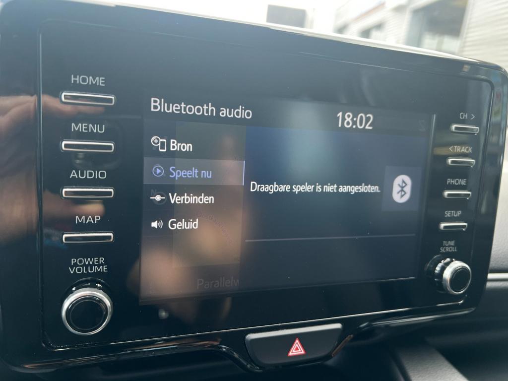 Toyota Yaris 1.5 hybrid dynamic line, camera, carplay, navi enz..