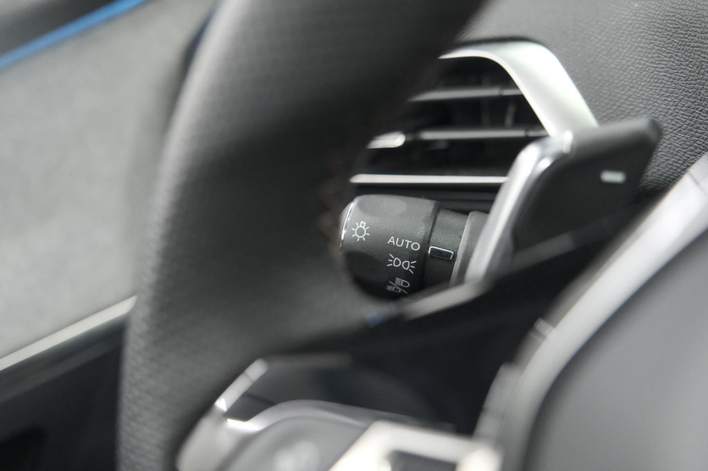 Peugeot 3008 hybrid4 300 gt | elektrisch panoramadak | dodehoekdetectie | c