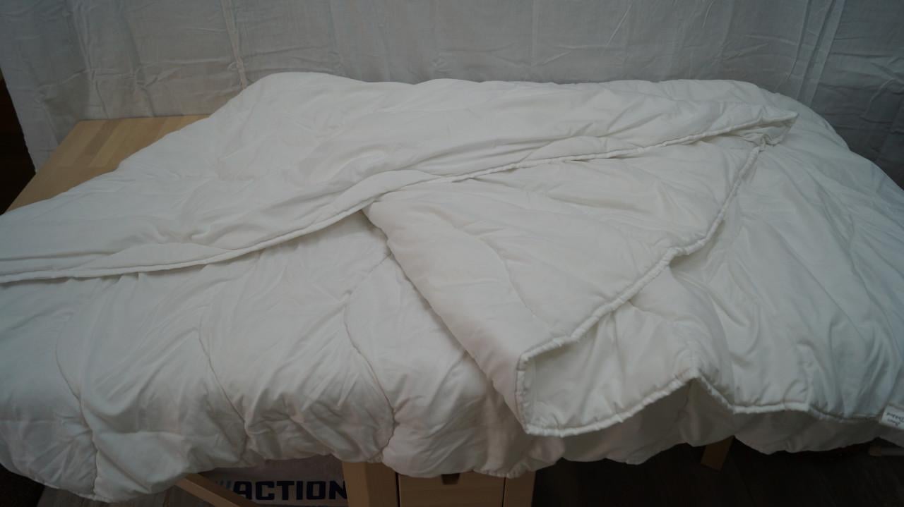 Silverstar zomerdekbed wit 200 x 200 cm.