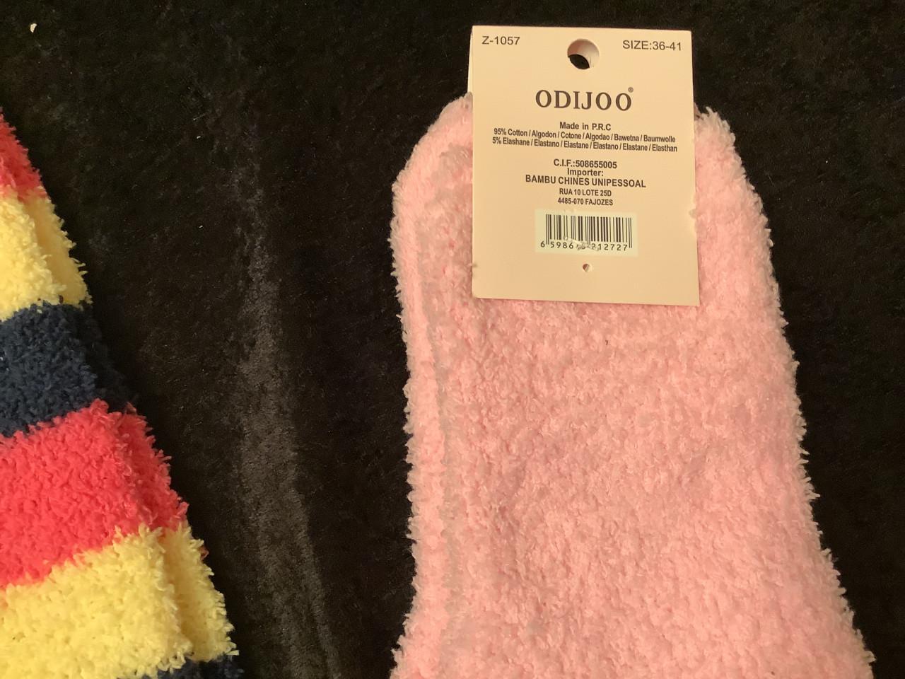 Partij leuke huissokken. ( partij 225)