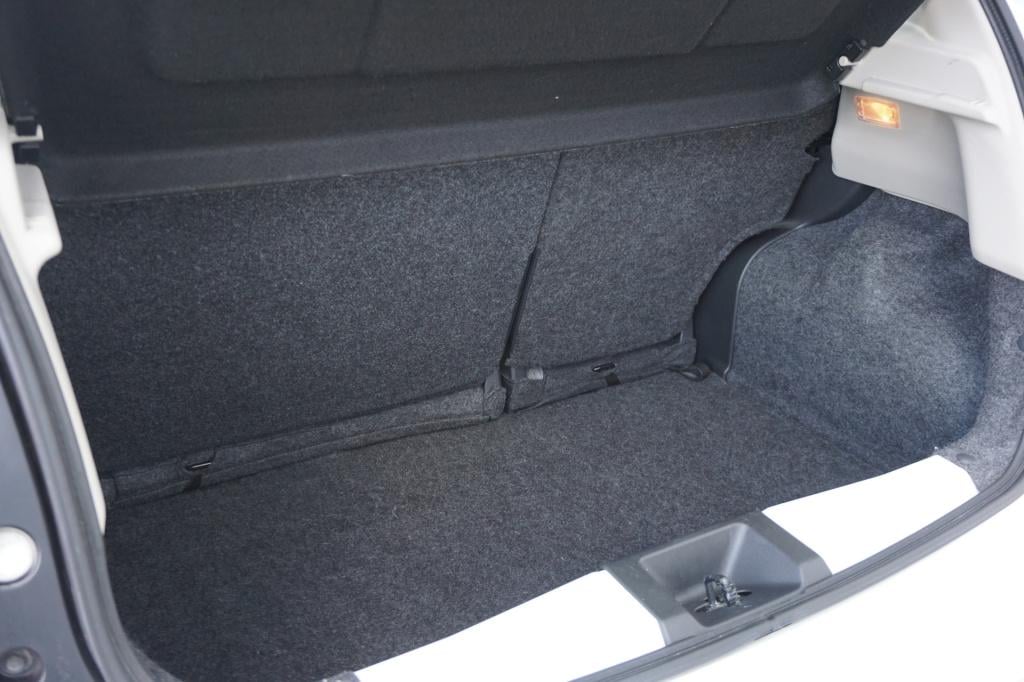 Nissan Micra 1.2 dig-sr connect edition 1e eigenaar - airco / navi / bt / e