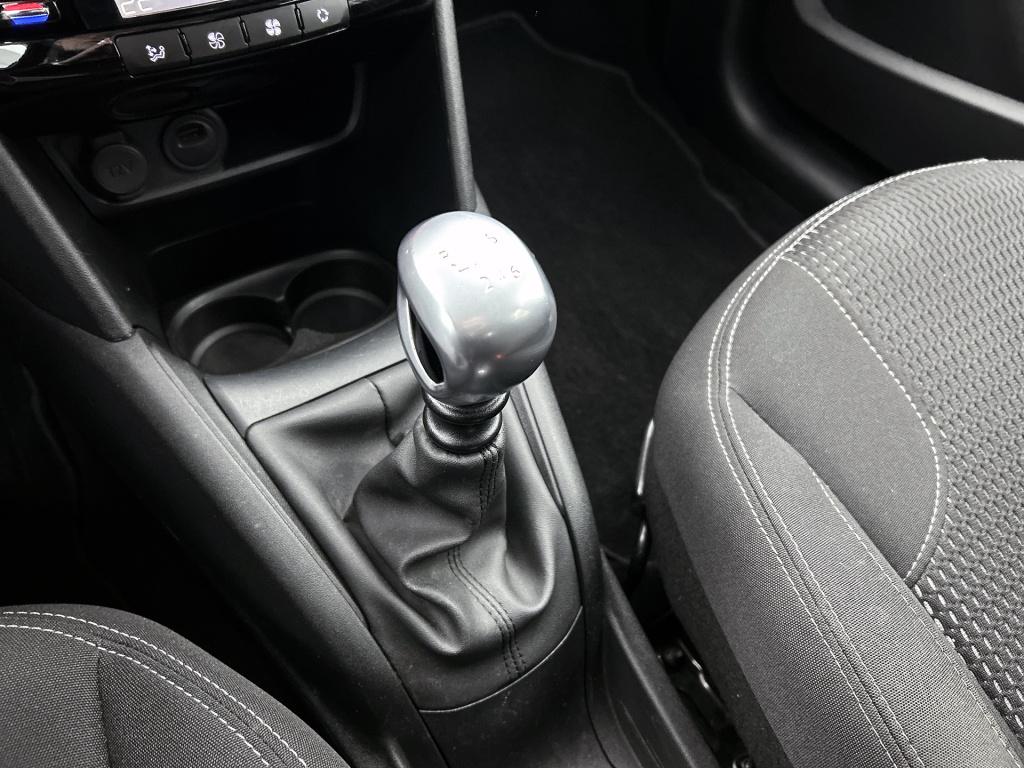 Peugeot 208 110pk tech edition | rijklaar | trekhaak | camera achter | navi