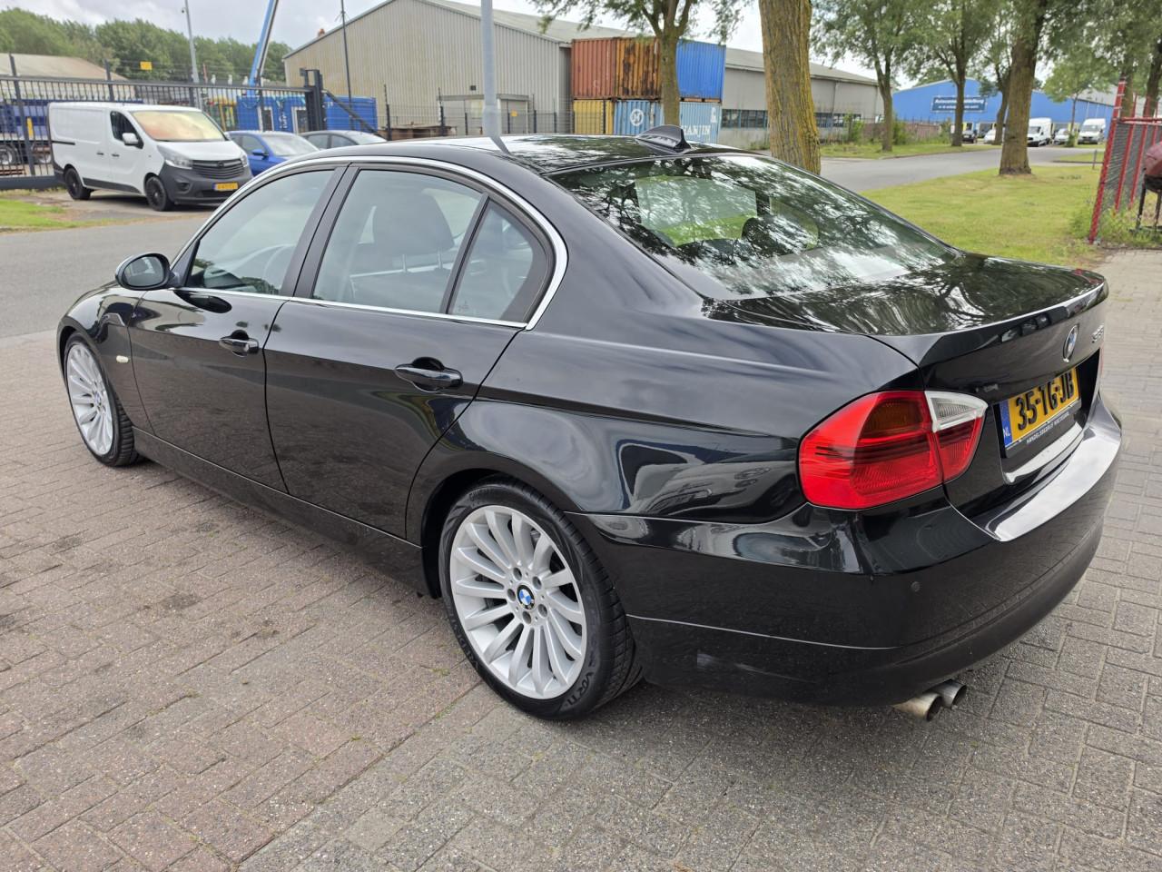 BMW 325i E90 Automaat 2007 6  Cilinder