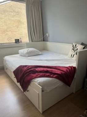 Hemnes IKEA bed