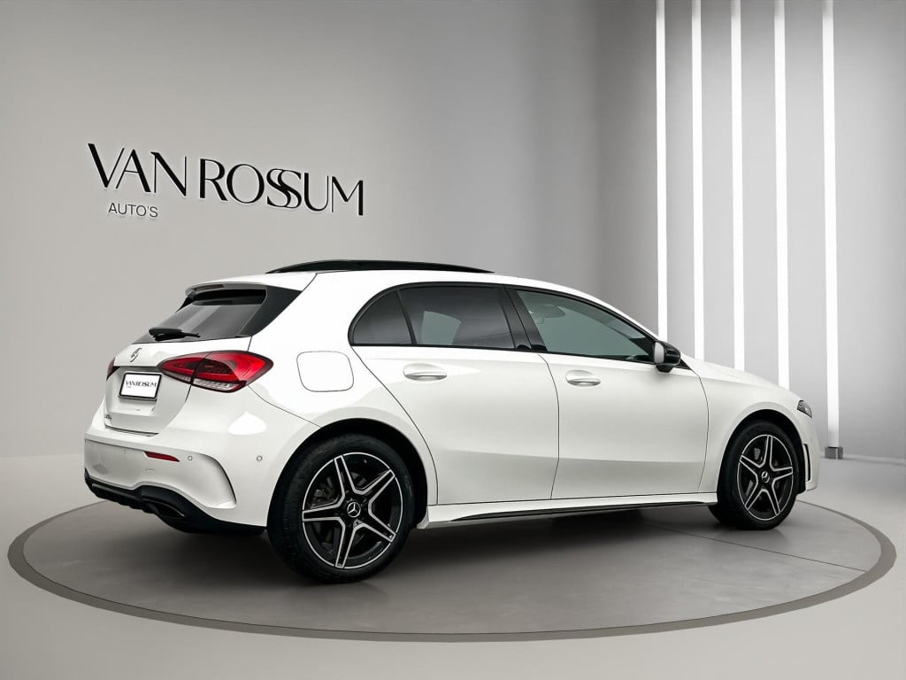Mercedes-Benz A-Klasse 250 e amg pano sfeer camera night pakket