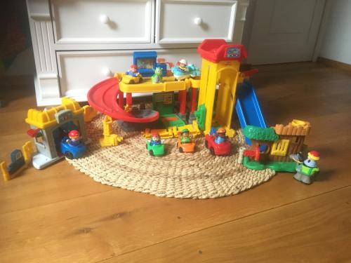Speelgoed garage