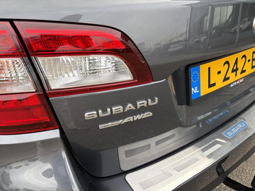 Subaru Outback 2.5i premium mooie en zeer complete staat
