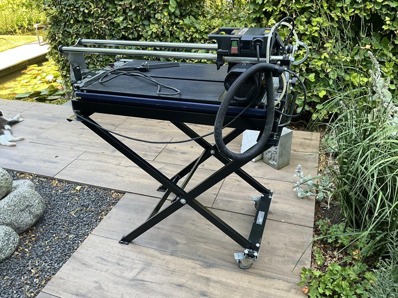 Tegelzaagmachine