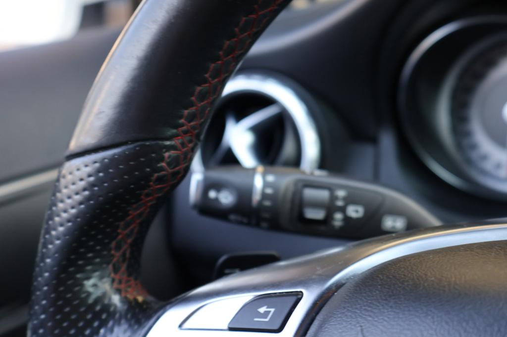 Mercedes-Benz Gla-klasse 200 ambition amg 157 pk i automaat i stoelverwarmi