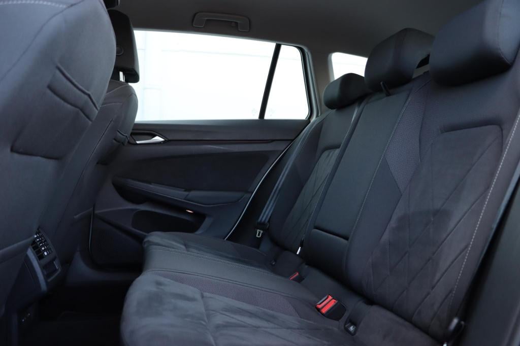 Volkswagen Golf variant 1.0 tsi life business 110pk