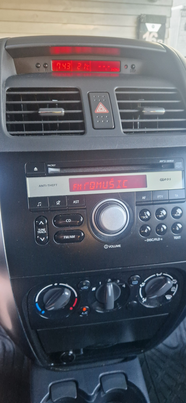 Suzuki SX4 1.6 apk tot 8-8-2026
