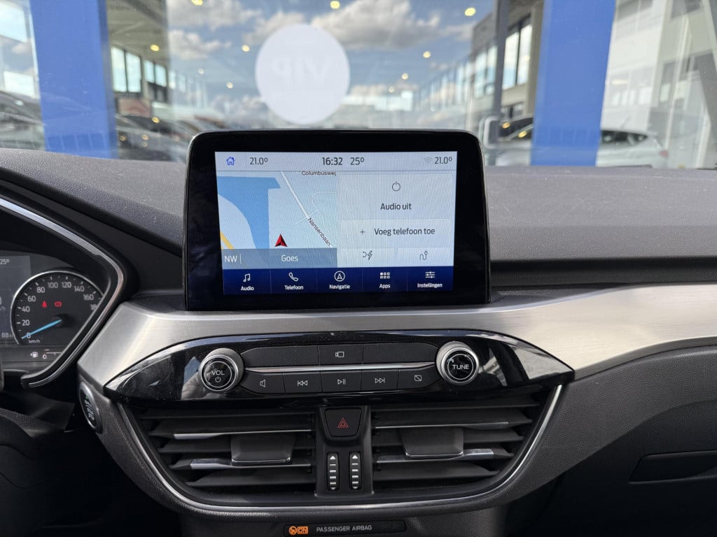 Ford Kuga 2.5 phev titanium winterpack - 19"velgen - adaptieve cruisecontro