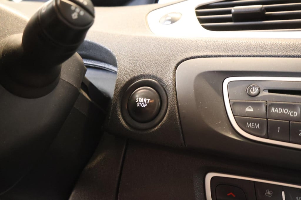 Renault Scenic 2.0 dynamique luxe, nl auto automaat navi