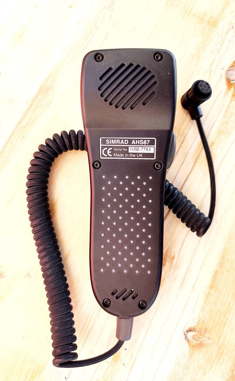 VHF SIMRAD RS87 DSC - NIEUW
