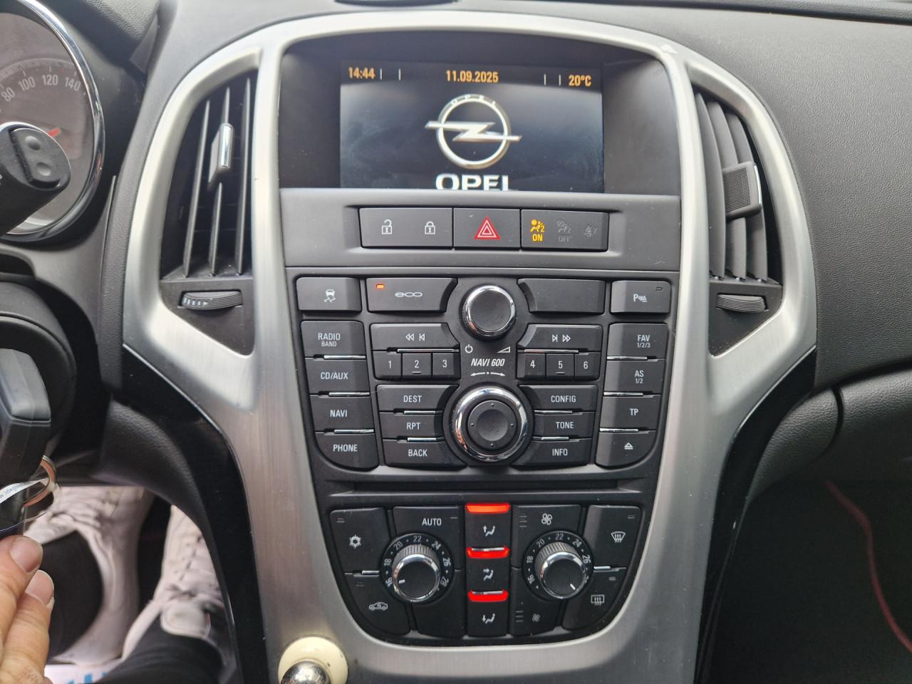 Opel Astra GTC 1.4 Turbo Sport