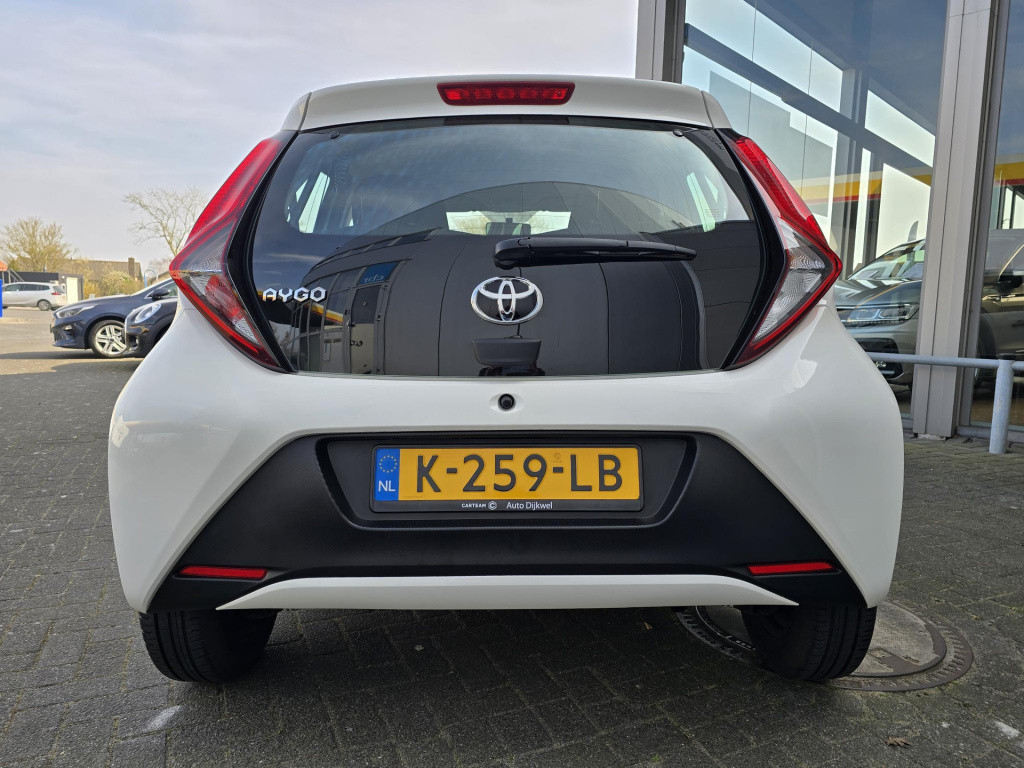 Toyota Aygo 1.0 vvt-i x-fun