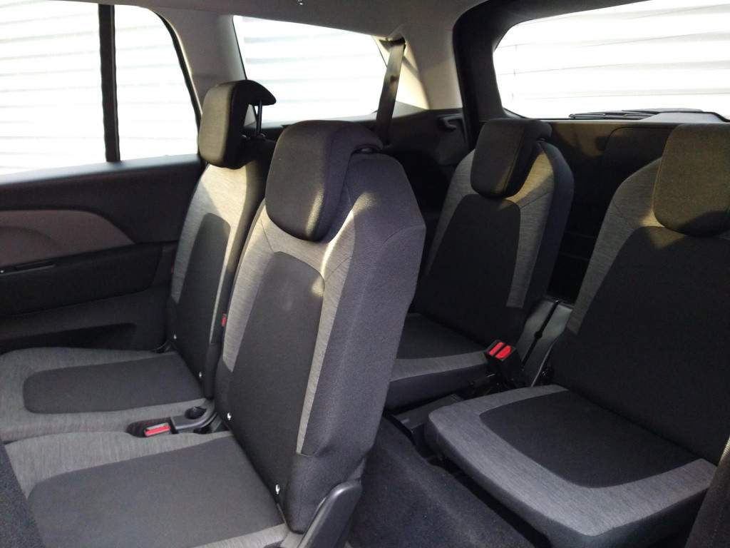 Citroen Grand C4 Picasso 130 pk business 7p. nav/clim/cam