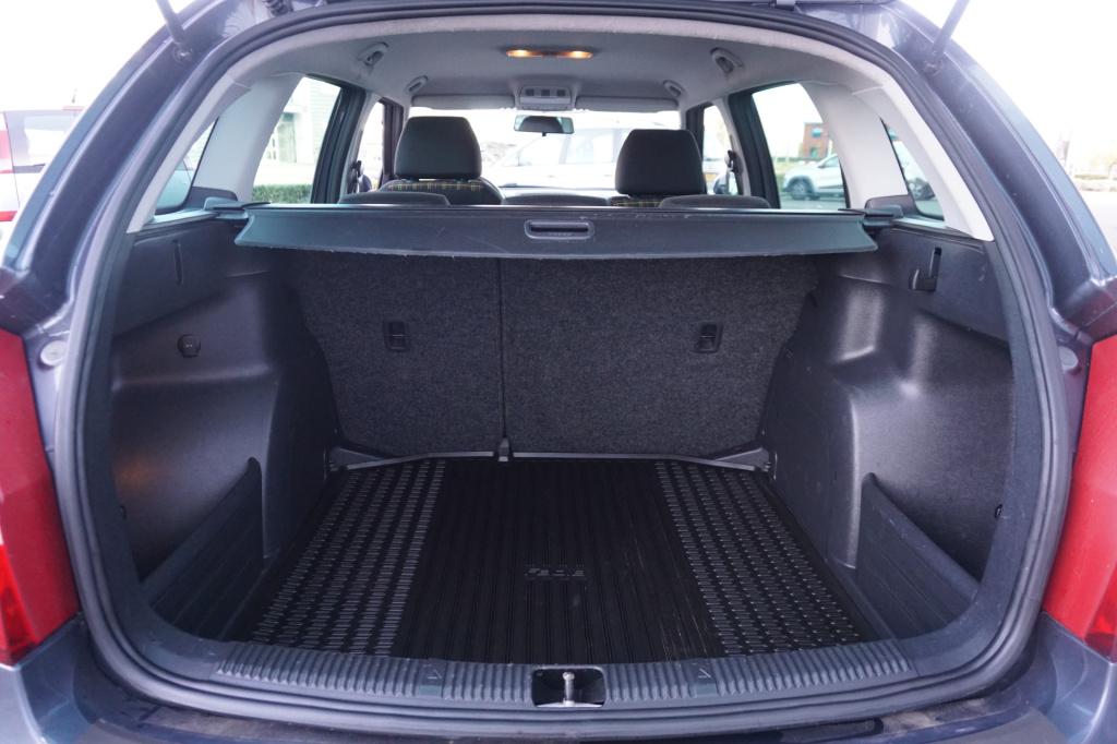 Skoda Fabia combi 1.2 tsi style airco / cruise / elektr. ramen / lm velgen