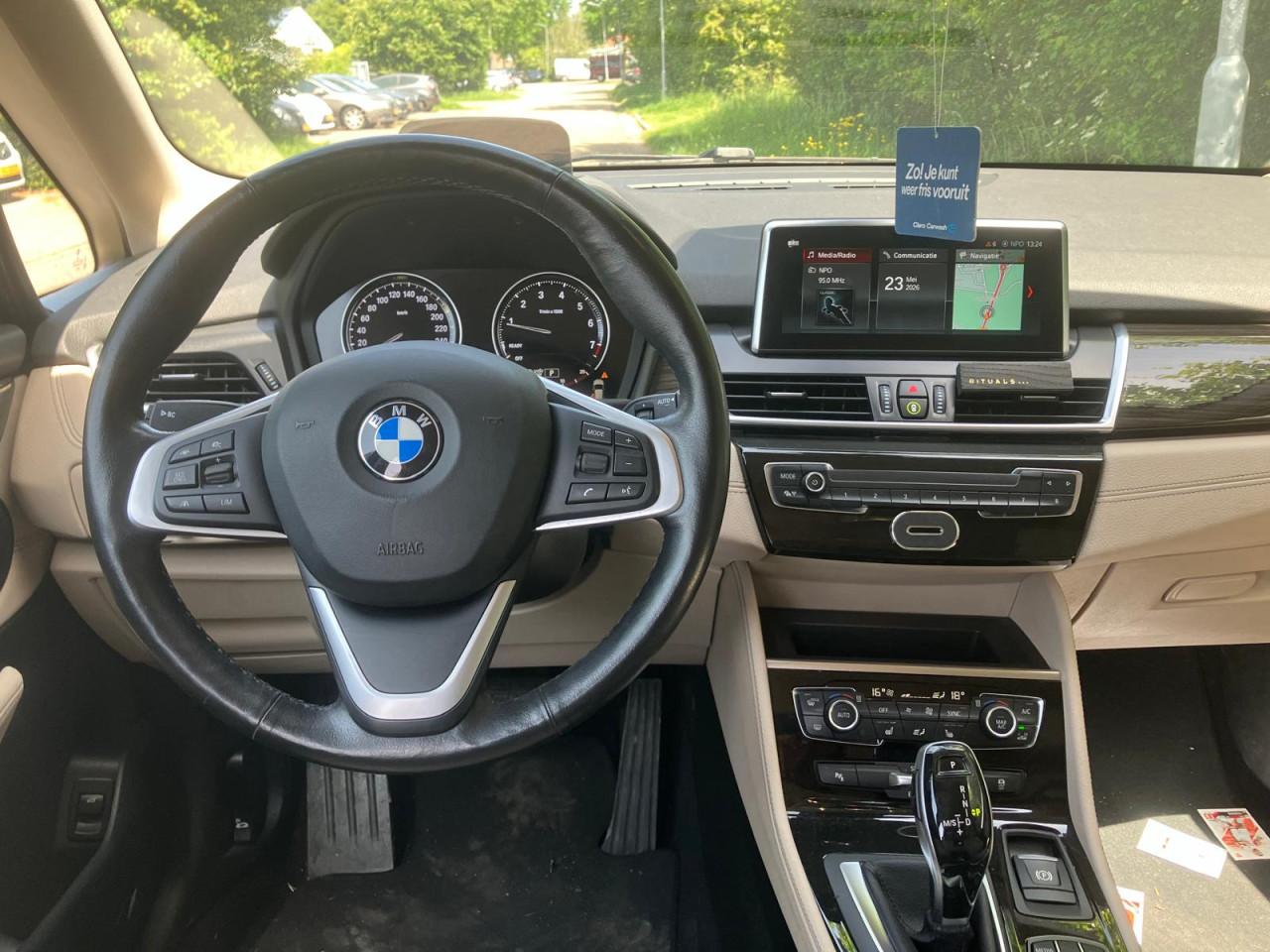 BMW 218i Automaat