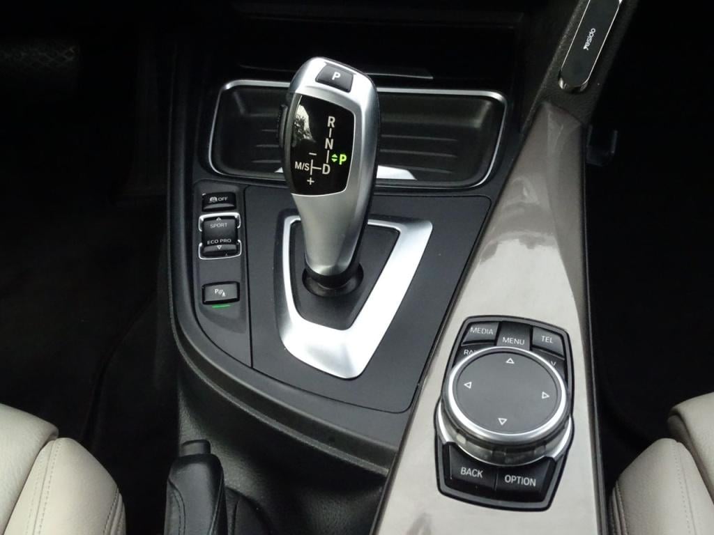 BMW 4 Serie gran coupé 420i xdrive high executive | leder | pano | memory