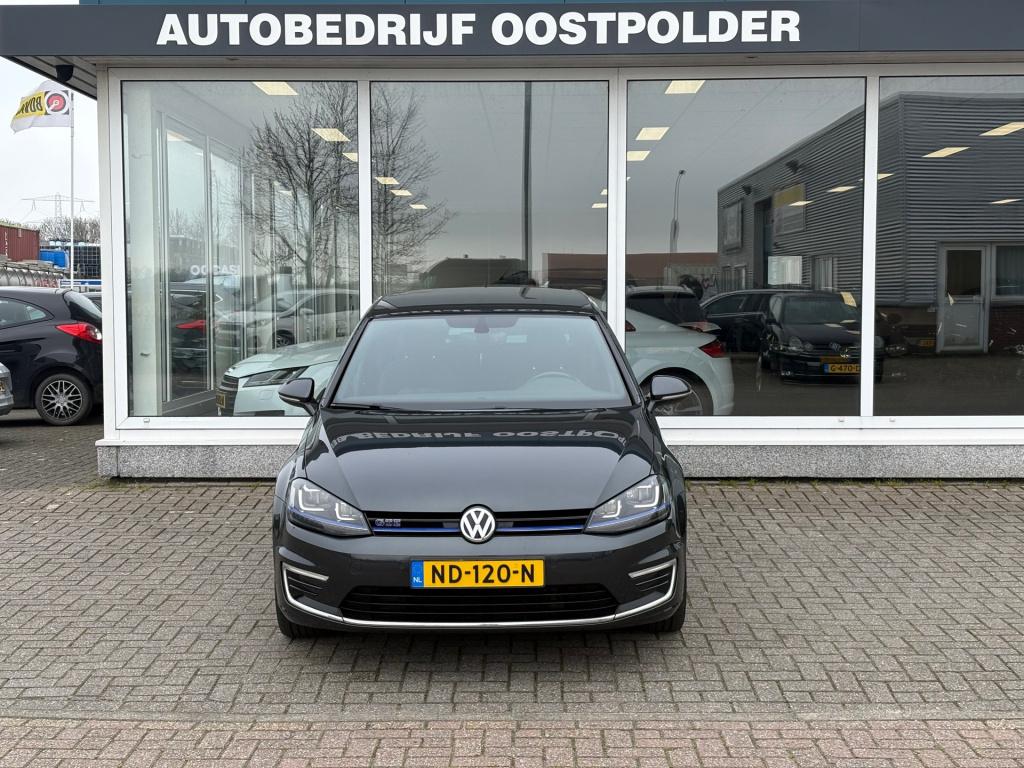Volkswagen Golf 1.4 tsi gte connected series