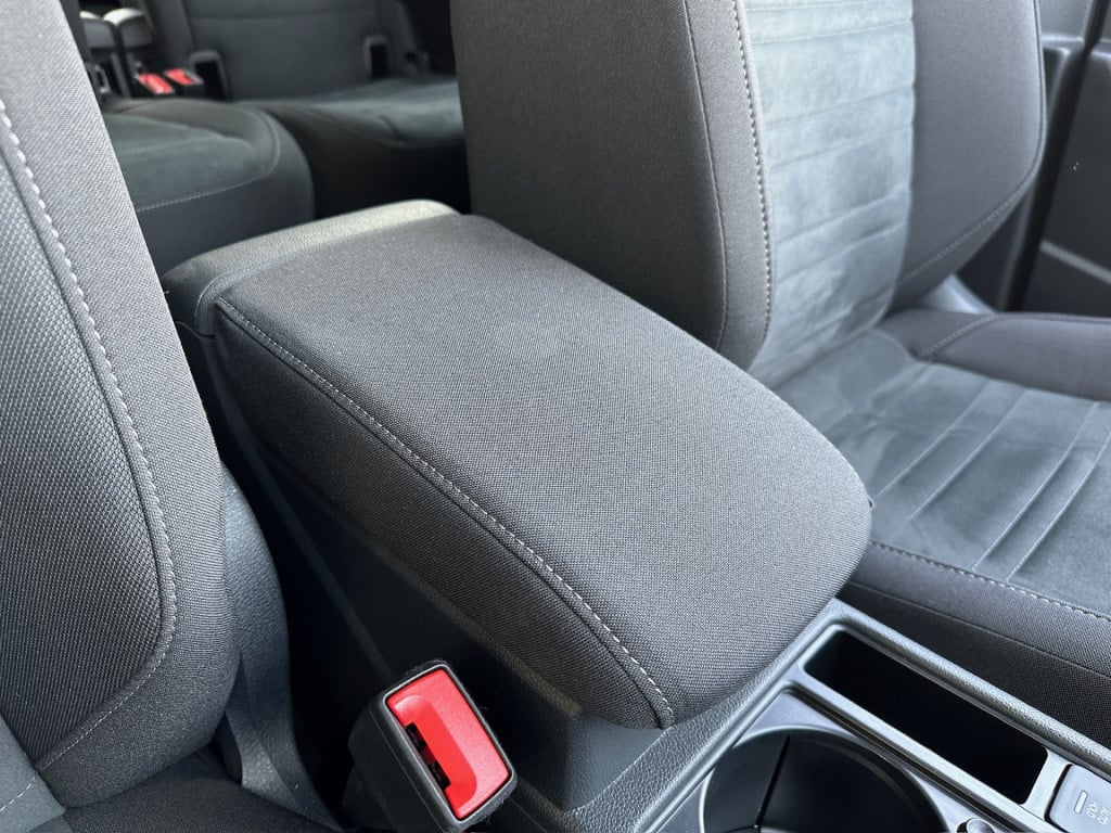 Volkswagen Touran 1.5 tsi 150pk dsg r-line highline | led | trekhaak | dode
