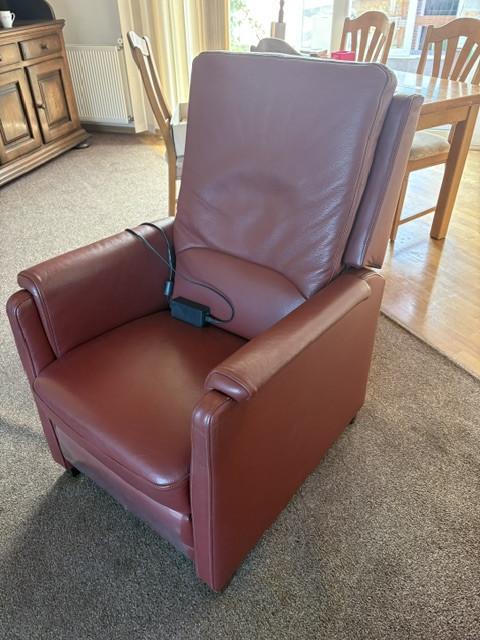 Elektrische relax fauteuil — bordeaux/donkerrood leer