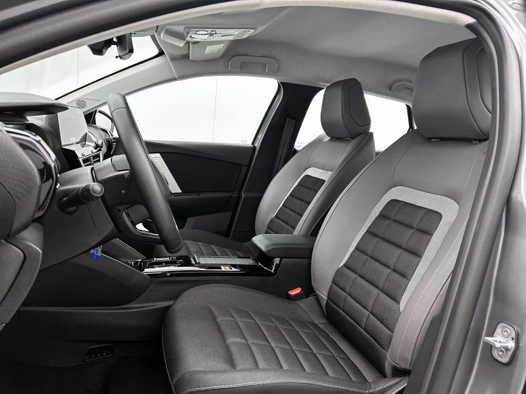 Citroen Ë-c4 X plus 156pk extended range 54 kwh | navigatie