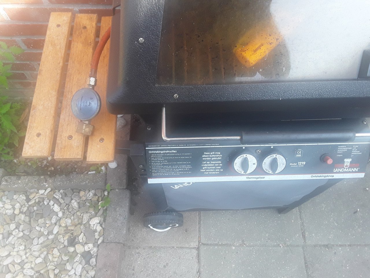 Gas barbecue