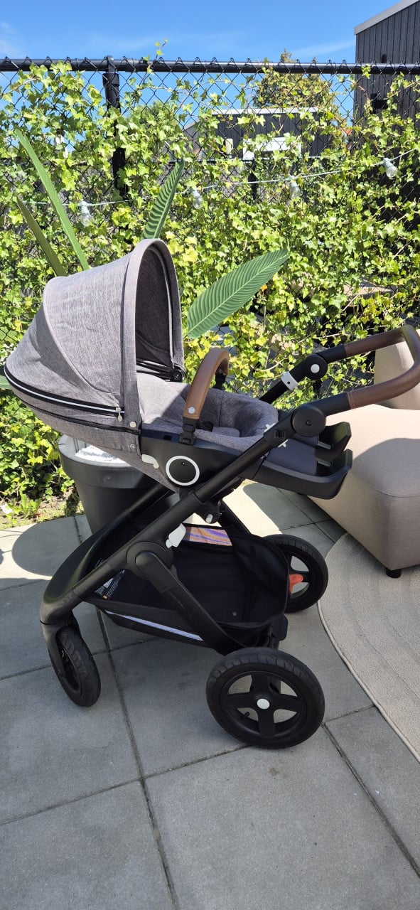 Stokke Trailz nette degelijke kinderwagen