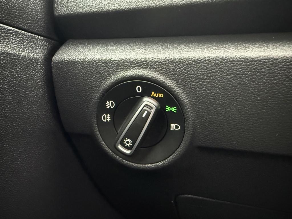 Volkswagen T-roc 1.5 tsi // r-line pakket // panoramadak //