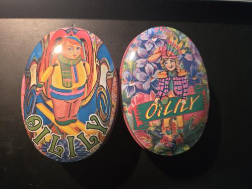 2 vrolijke ovale blikjes Oilily 8.5x6cm