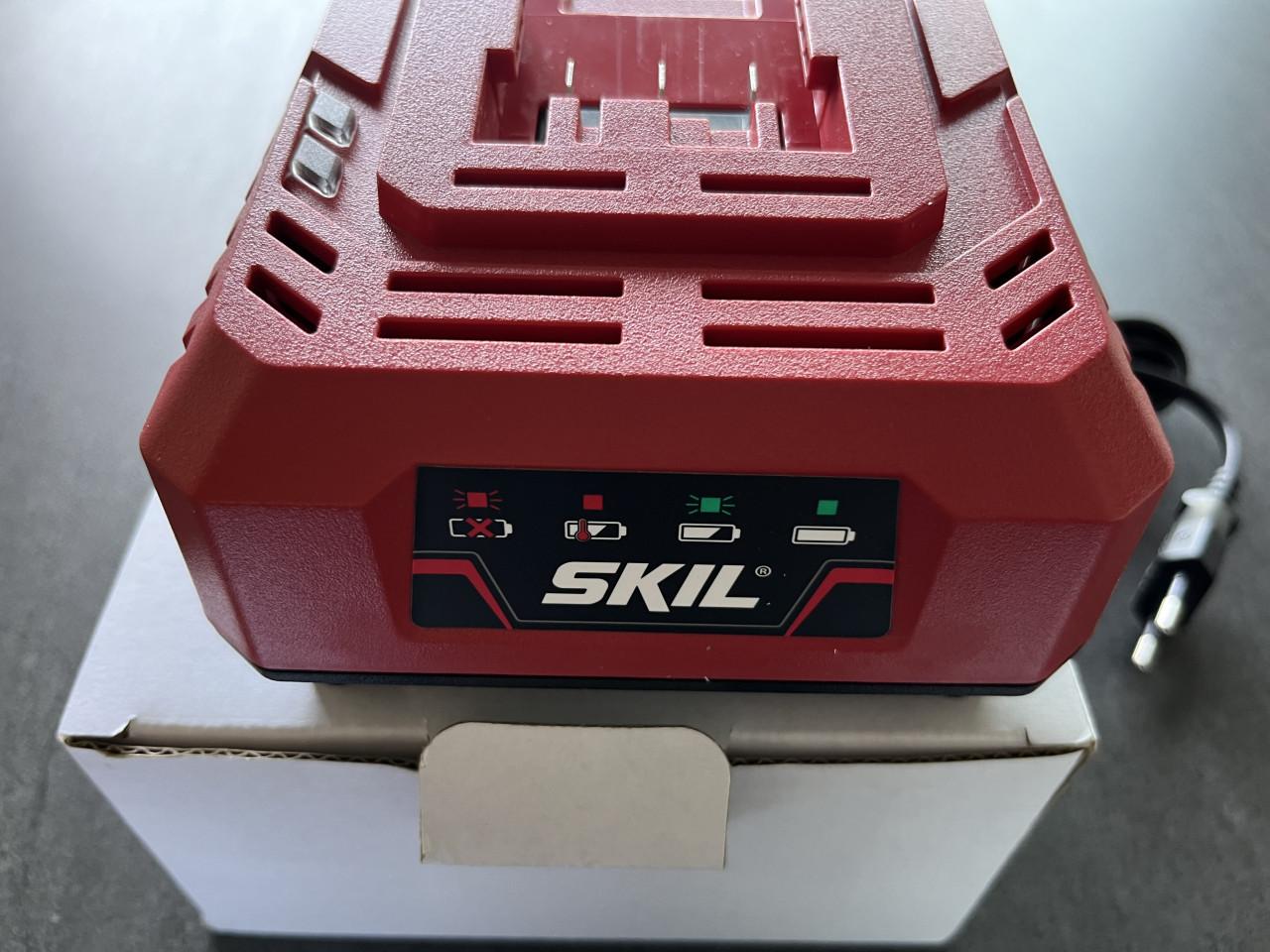 Skil snellader plus accu - nieuw in doos