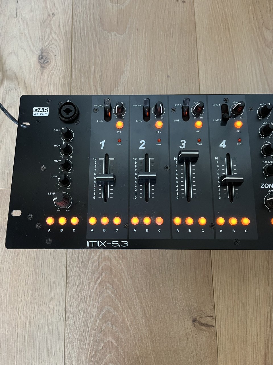 Dap audio mengpaneel rackmixer 7 kanaals