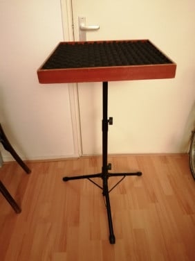 TE KOOP : STAGG PERCUSSIETAFEL 35 euro