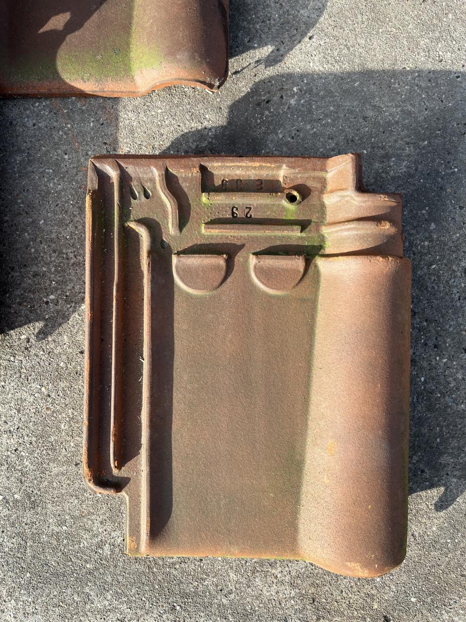 Dakpannen Koramic pottelberge stormpan 993 natuurrood en rustiek.