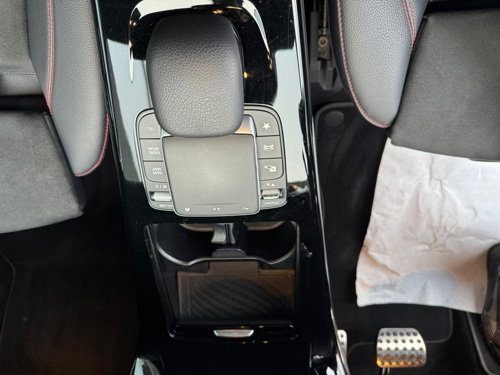 Mercedes-Benz A-Klasse 250 e business solution amg night limited automaat ,