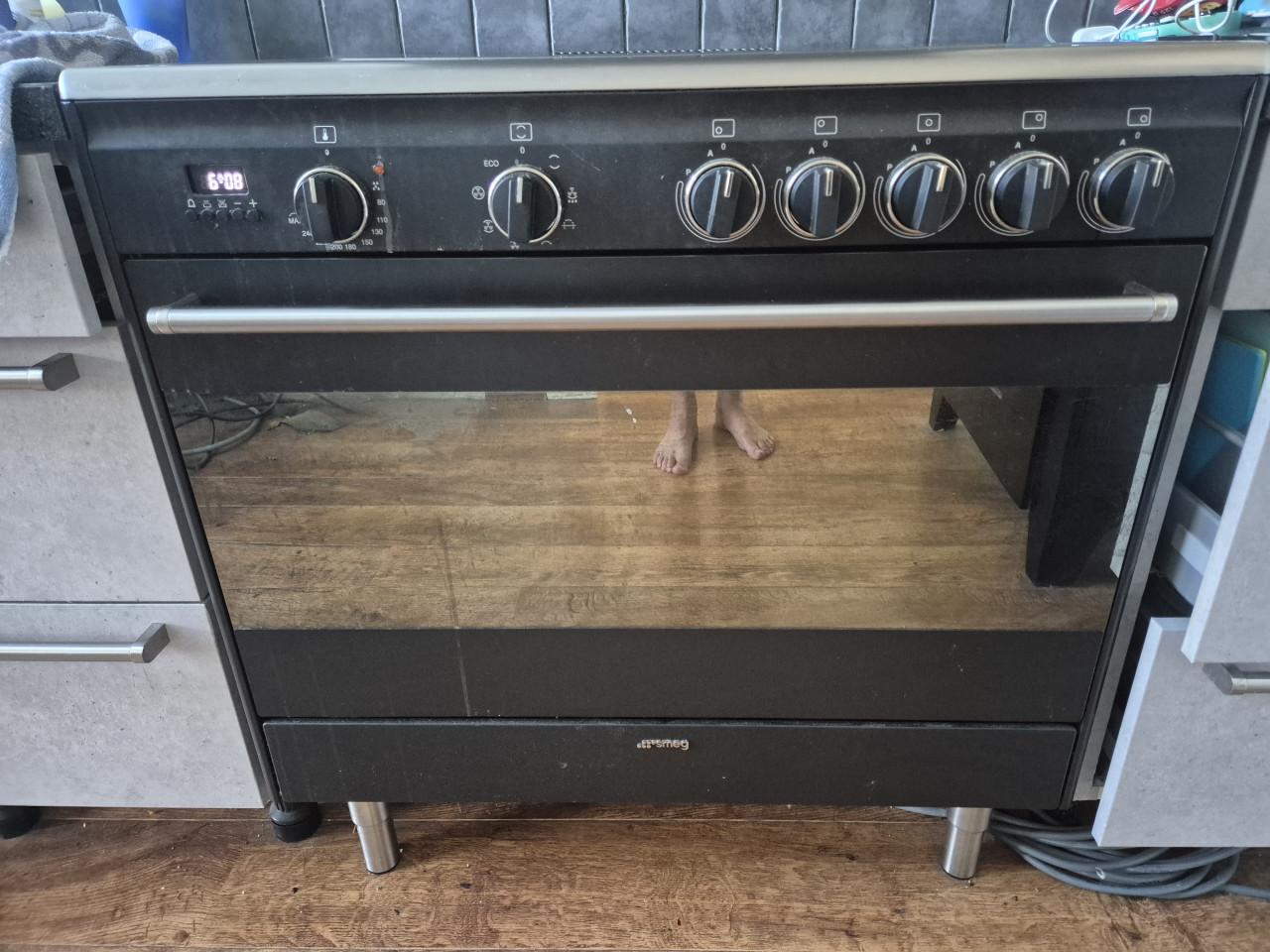 Smeg inductiefornuis met heteluchtoven