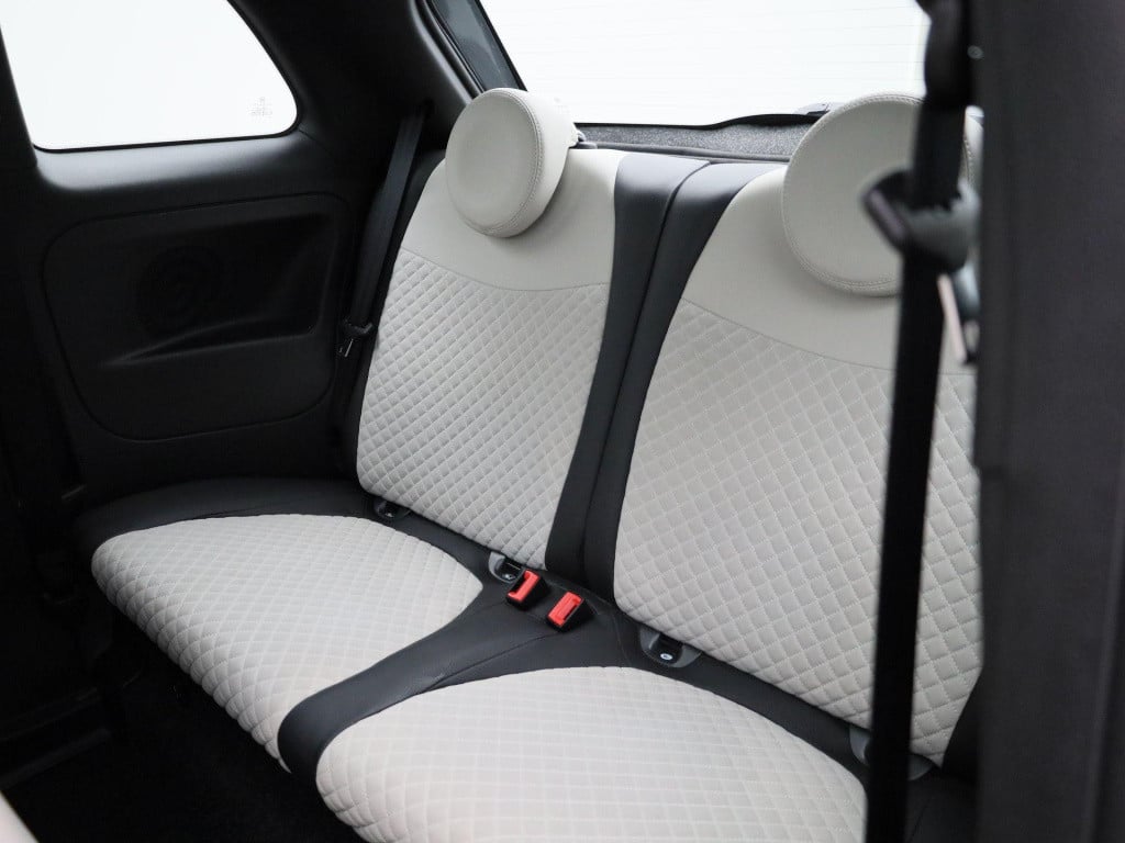Fiat 500 1.0 hybrid dolcevita | panoramadak | lederen stoelen | airco | cru