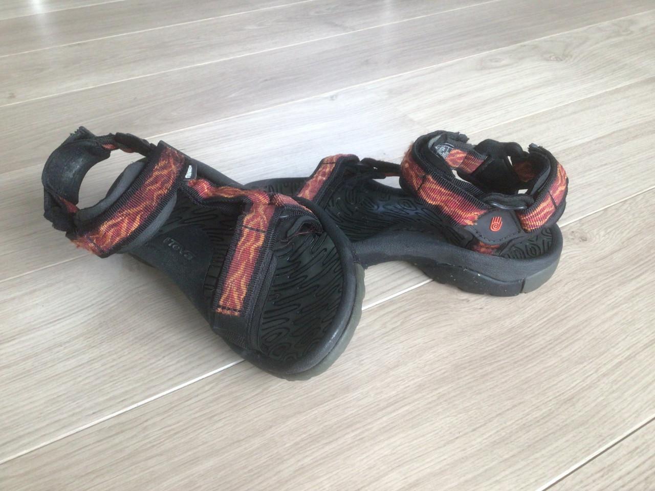 Teva sandalen met 37